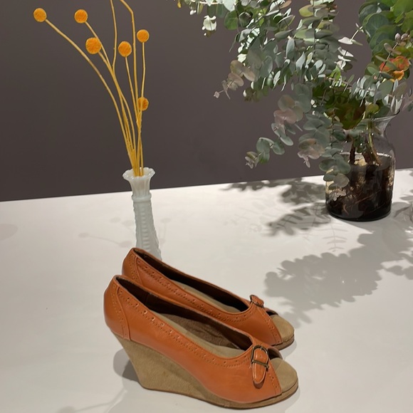 Charlotte Ronson Wedges - Size 8 (like new) - Picture 1 of 8